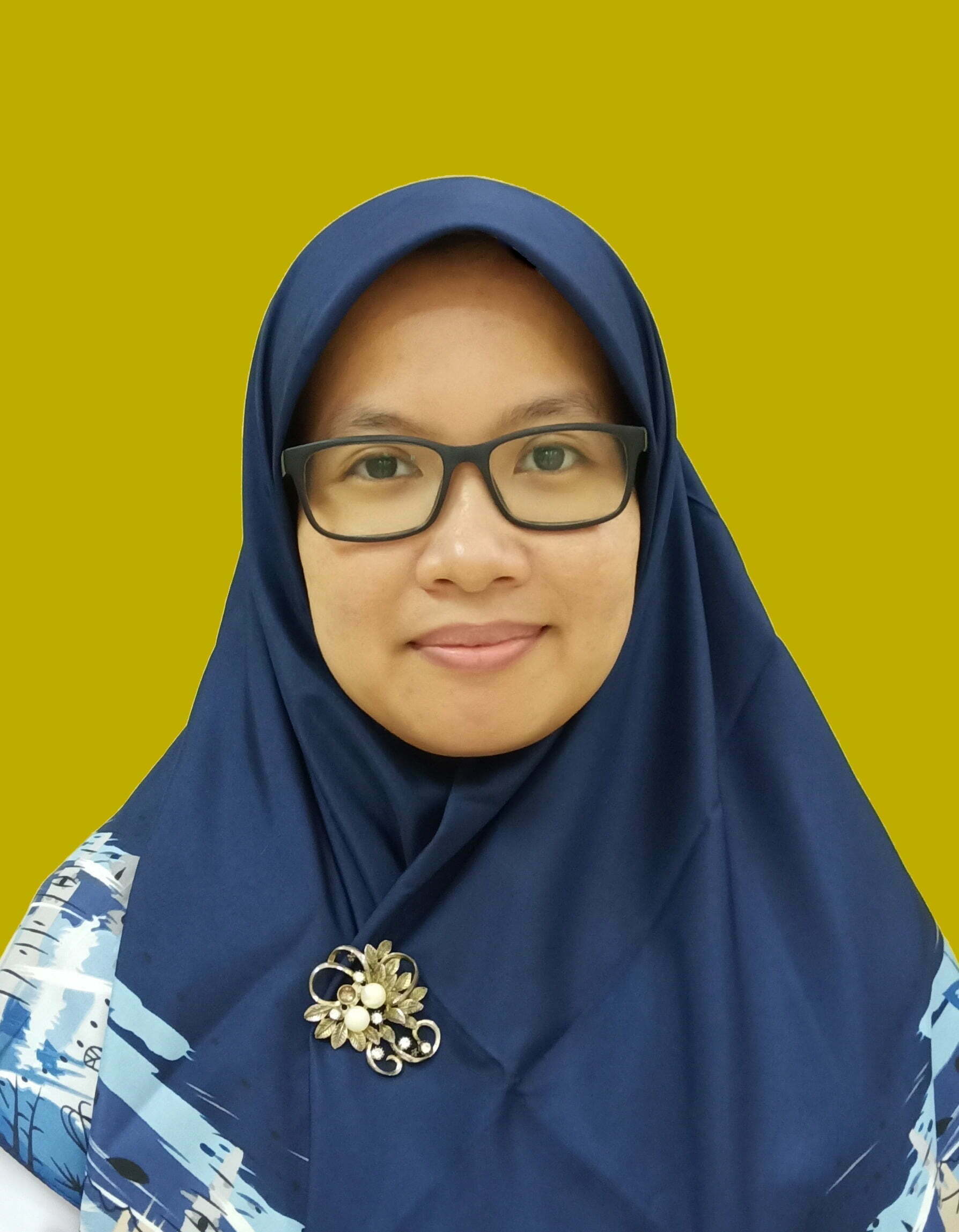 Foto Prapti Setyaningsih, Apt, MKKK