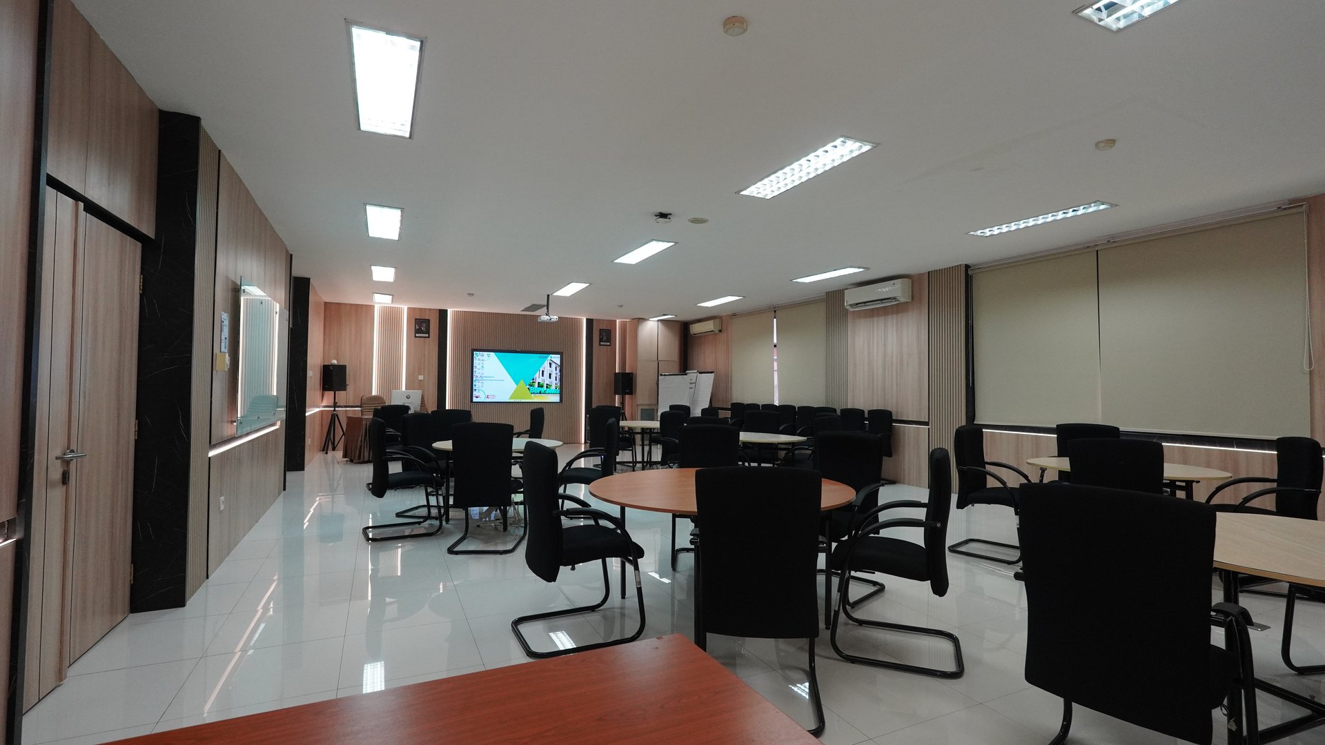 Perpustakaan & Pusat Sumber Belajar